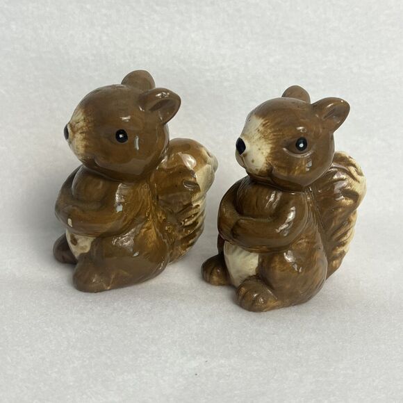 VTG Ceramic Squirrel Salt And Pepper Shaker Set Forest Woodland Animal Whimsy - Picture 5 of 15